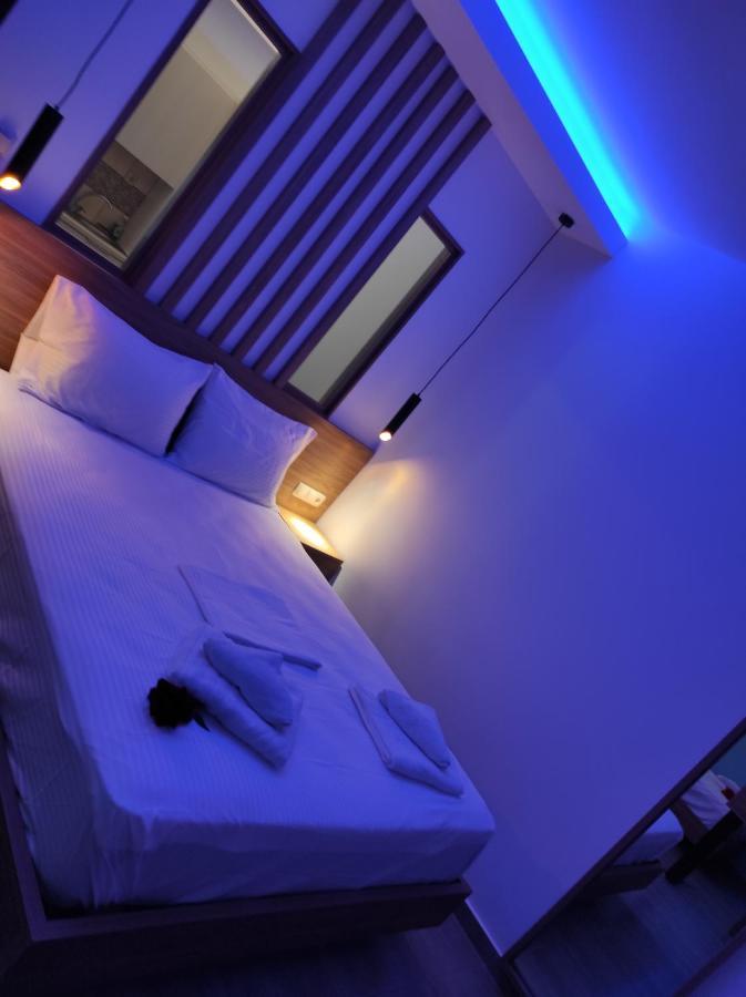 Marina Apartments Léntas Екстериор снимка