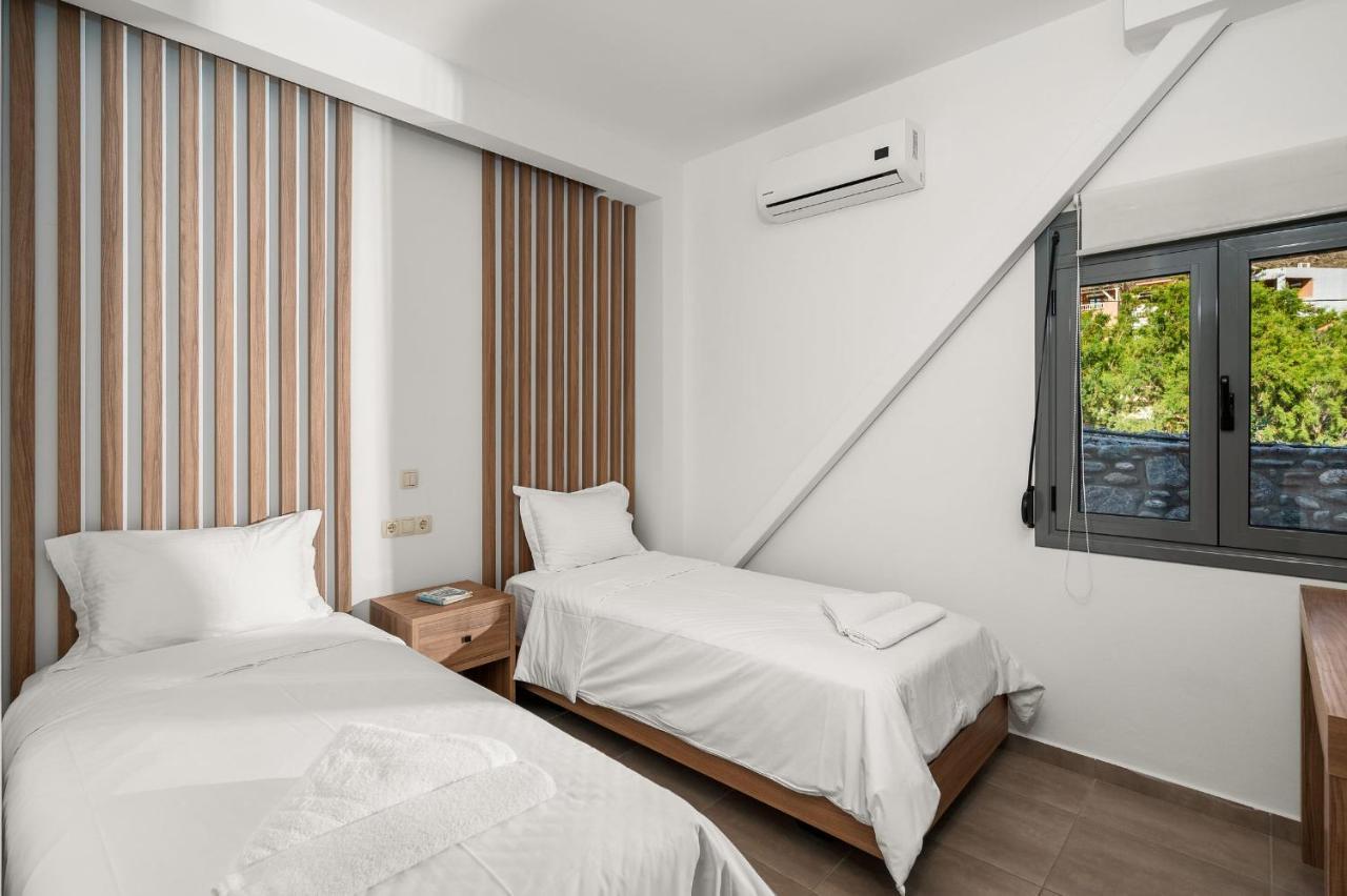 Marina Apartments Léntas Екстериор снимка